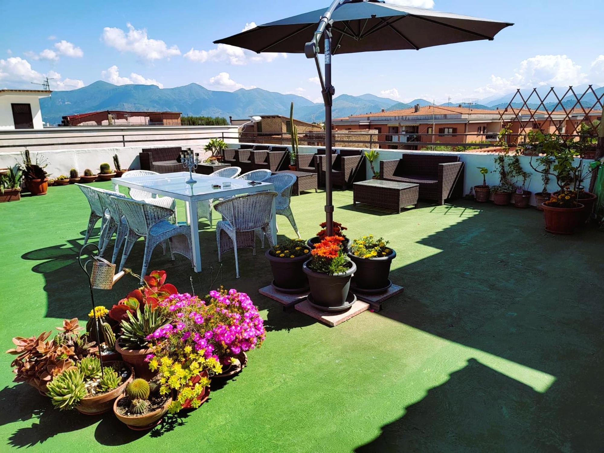 サンテジーディオ・デル・モンテ・アルビーノ Palazzo Di Donna Panoramic Terraces And Private Parking Strategic To Amalfi Coast, Pompei, Napoliヴィラ エクステリア 写真